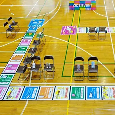 2025集客イベント成功事例 【小学校×防災イベント事例】体育館で『巨大防災スゴロク』を実施の画像