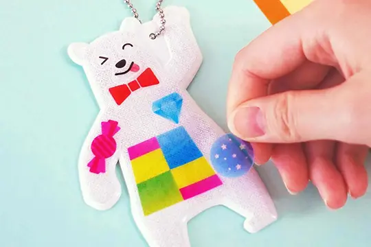 ワークショップの流れのペタペタ貼ってデコレーションの画像