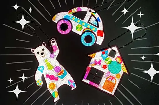 ワークショップの流れの「ピカッと！安全キーホルダー」が完成した画像