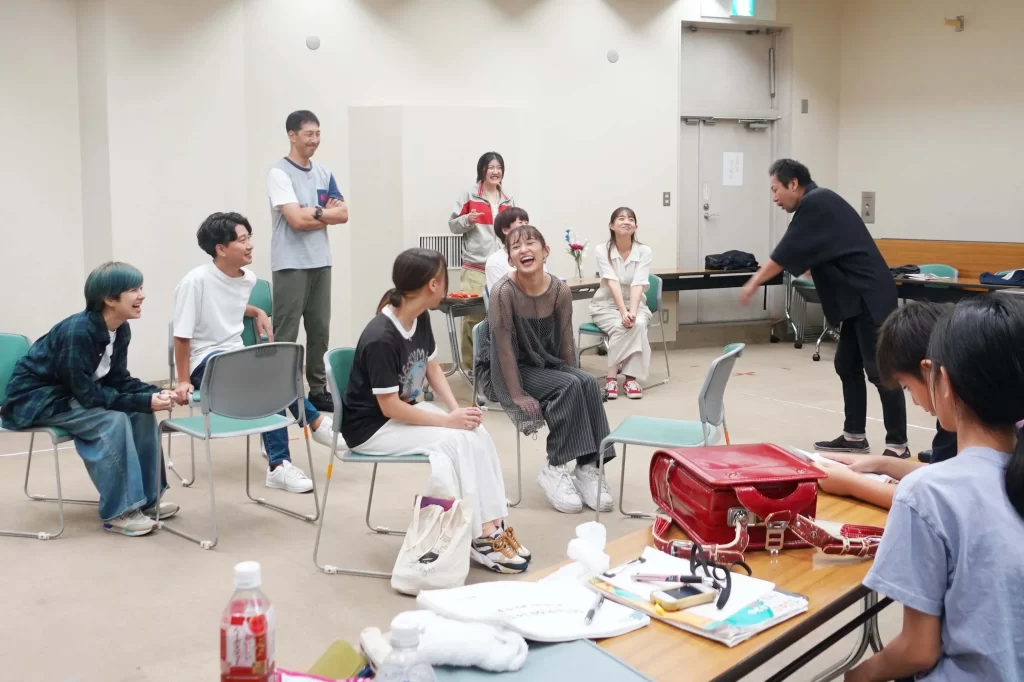 「えんじ〜る」による公演『Ob-La-Di, Ob-La-Da（オブ・ラ・ディ、オブ・ラ・ダ）』の稽古の様子③