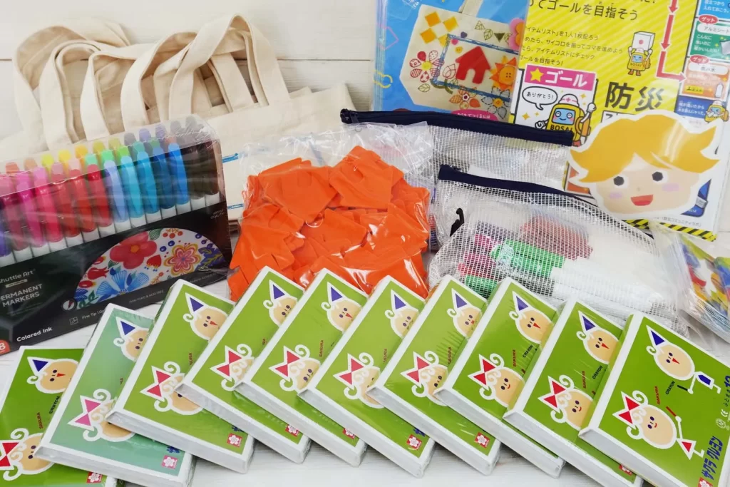キッズエコバッグの材料とカラーペンなど