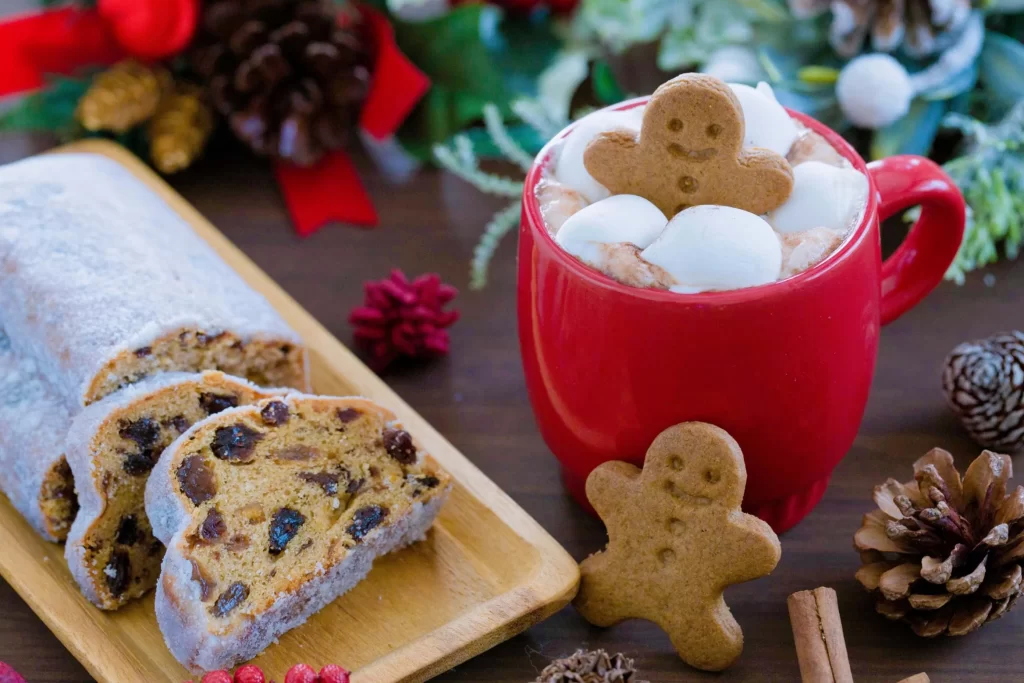 クリスマスのシュトーレンとクッキー