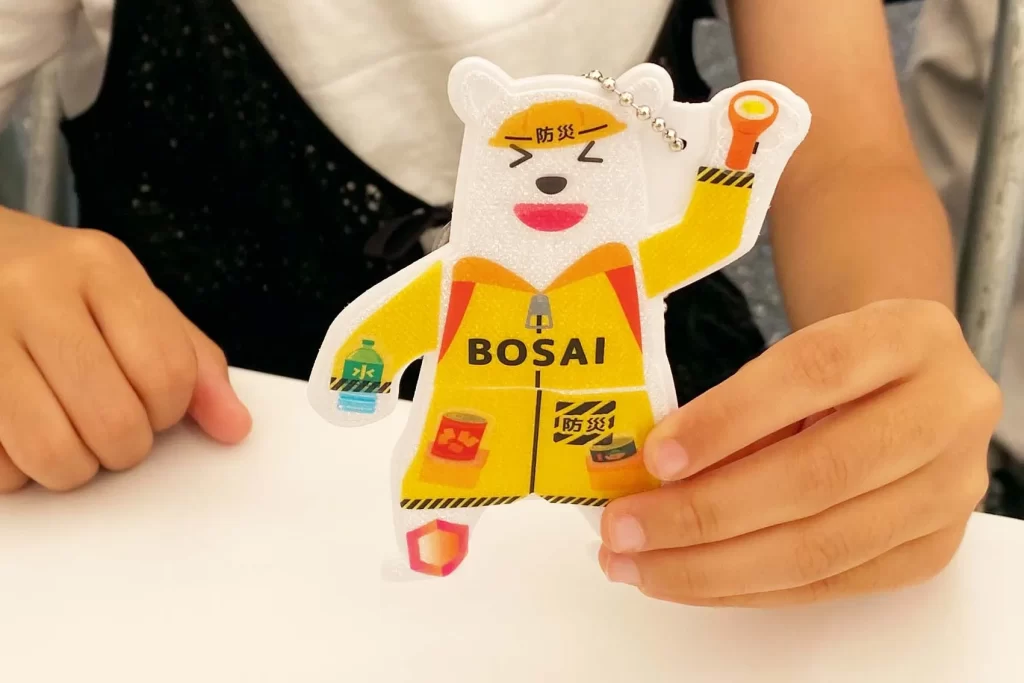 東京ガスライフバル足立で開催した『ピカッと！安全キーホルダー』の完成品3