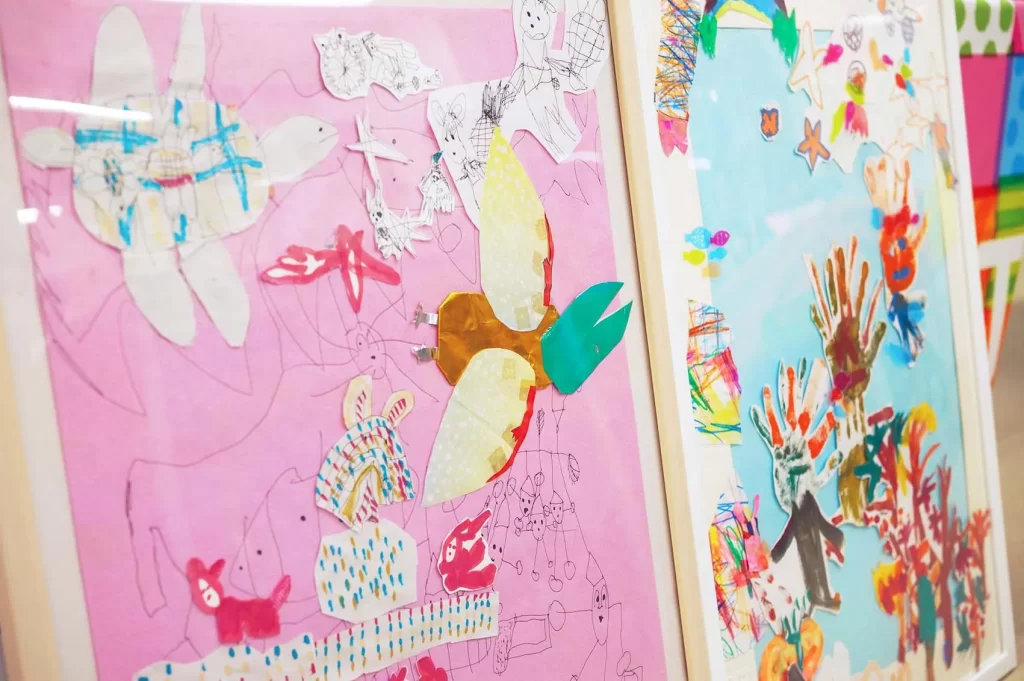 親子で楽しむアートフレーム工作ワークショップの見本