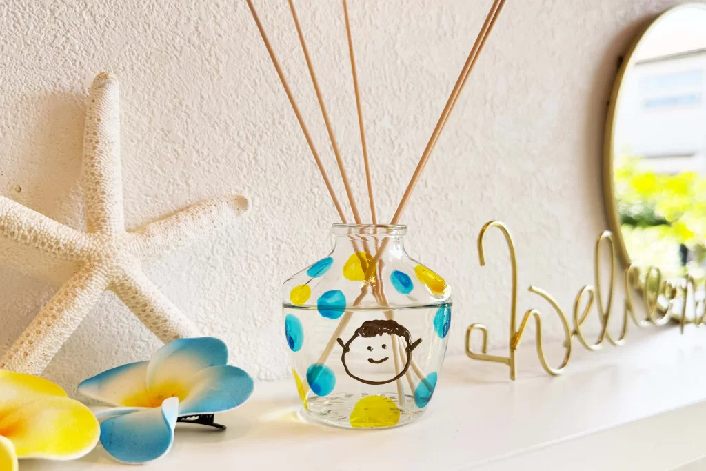 ガラスペイントで塗装したアロマディフーザー