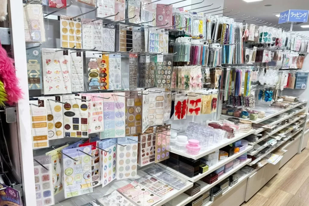 100均(セリア)ラッピング用シール売り場