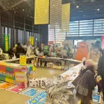 「家族で学ぶ防災 まなぼう祭」での『巨大防災スゴロク』の様子1