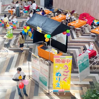 ドコモCSさまの親子イベントに『うごく！シャッフルぬりえ』をご利用いただきました