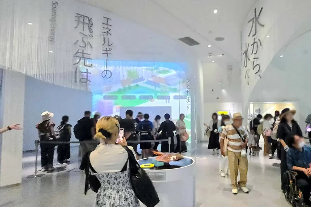 「電力館 可能性のタマゴたち」の内部②