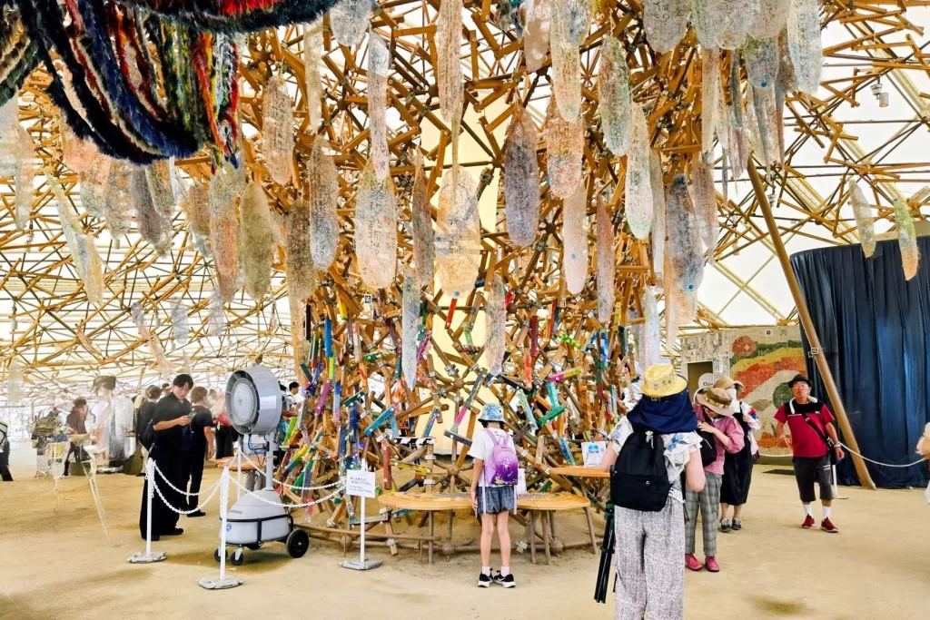 「いのちの遊び場 クラゲ館」の内部