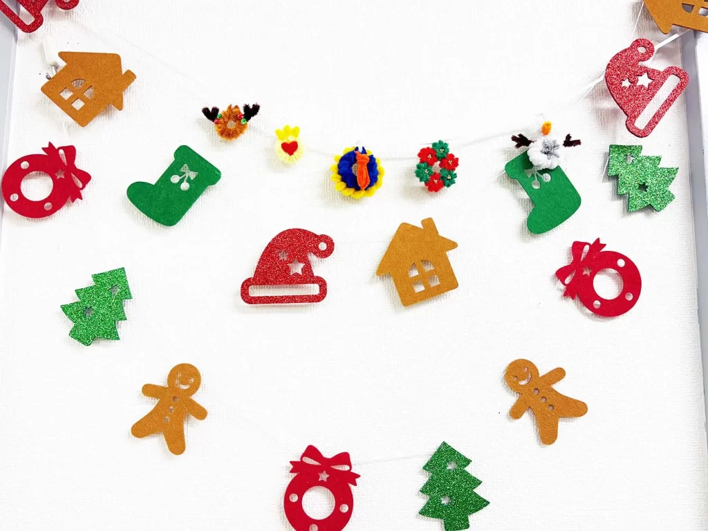 ピコトンのクリスマスの飾り