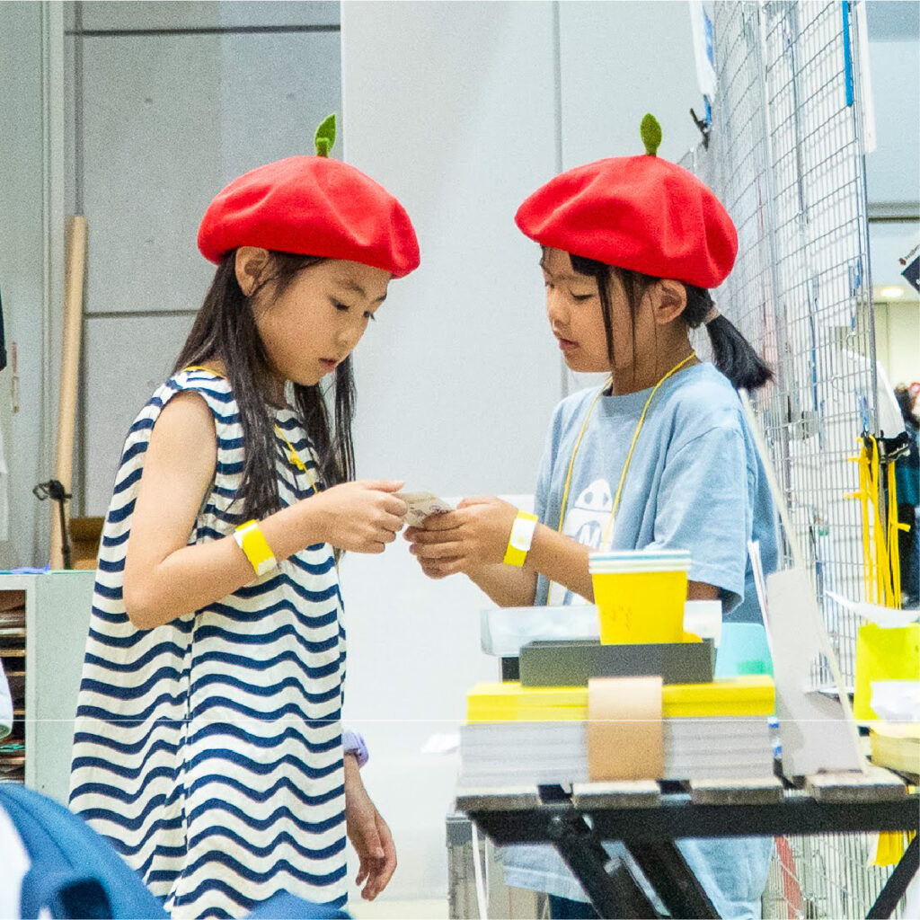 「コドモデパート」に参加する女の子