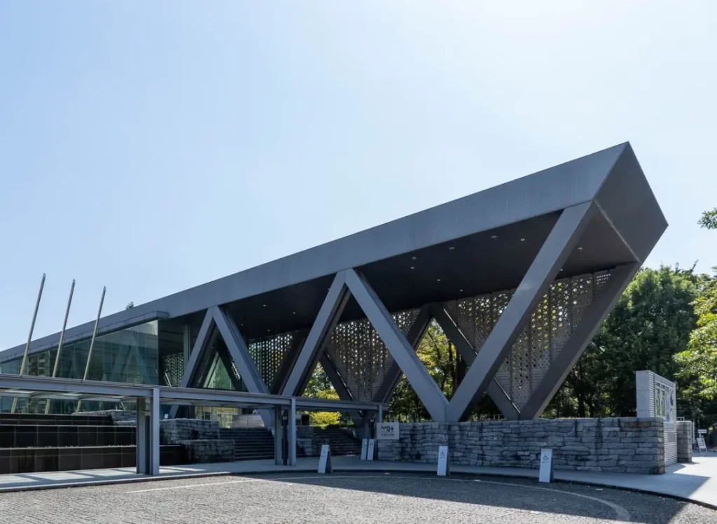 「東京都現代美術館」(江東区)の外観