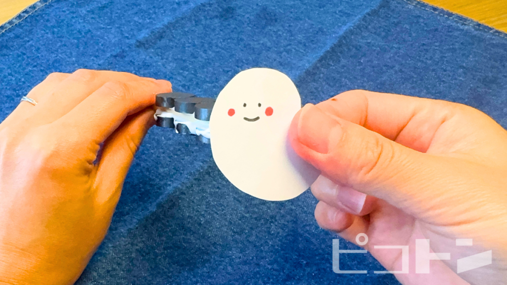 おばけをつけている