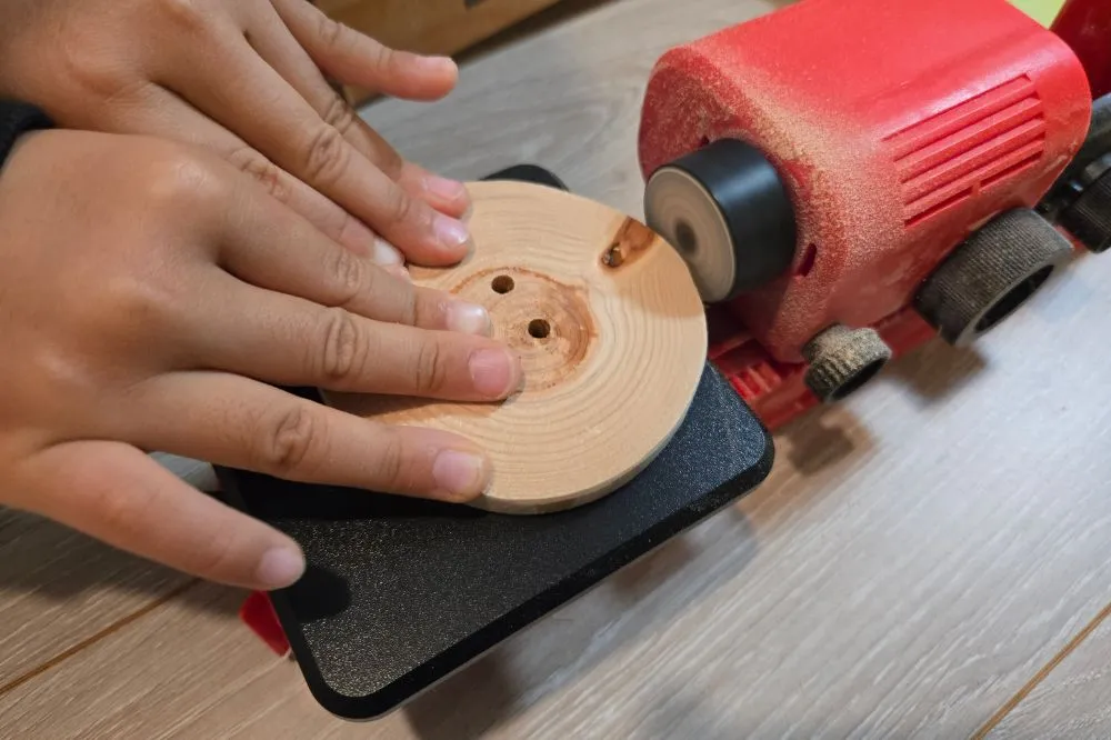 木工ツールPLAYMAKE4in1のサンダー